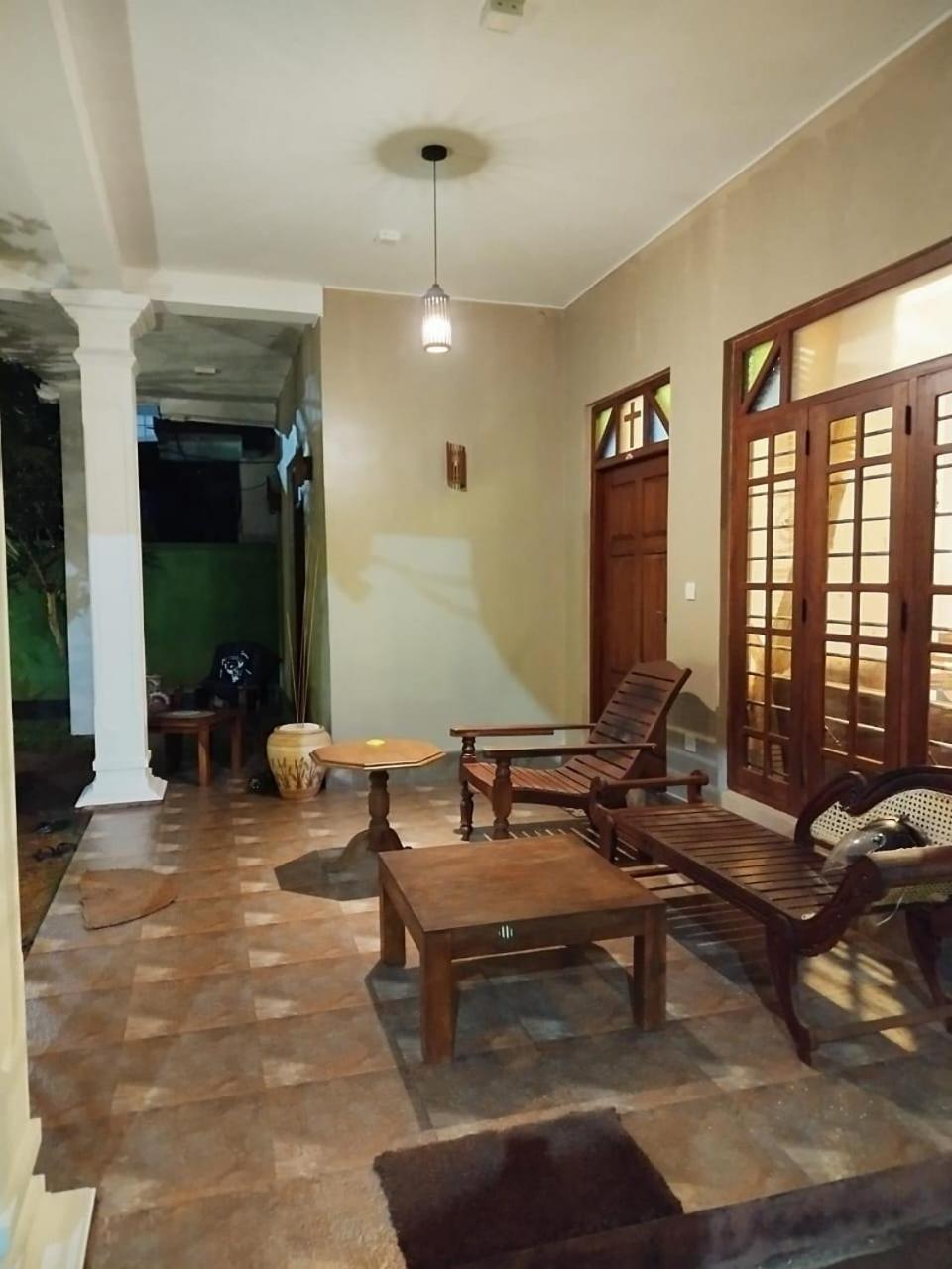 Siyon Yula - Guest House Hikkaduwa Ngoại thất bức ảnh