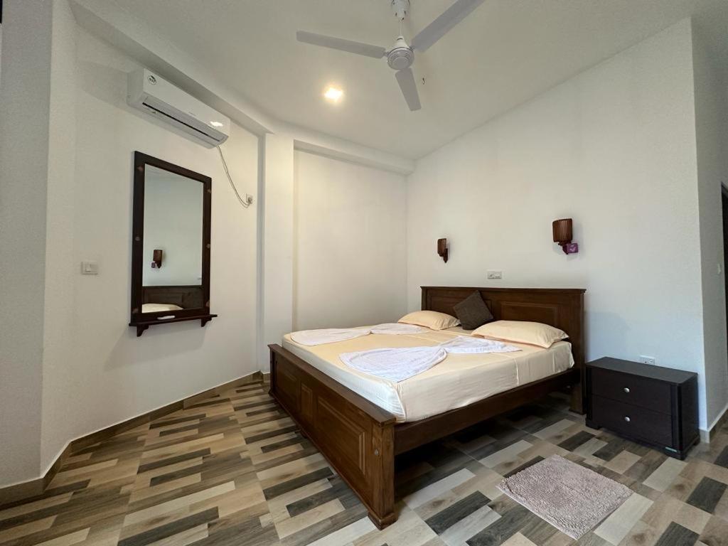 Siyon Yula - Guest House Hikkaduwa Ngoại thất bức ảnh