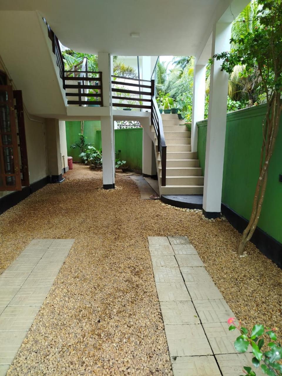 Siyon Yula - Guest House Hikkaduwa Ngoại thất bức ảnh